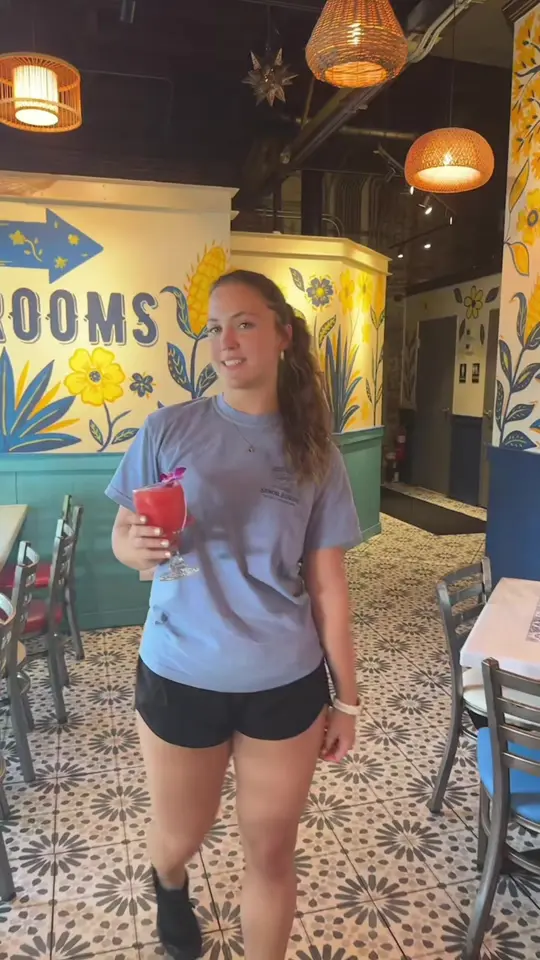 Señor Bird’s Tacos & Tequila Bar in Athens, video by srbirdsathens on TikTok