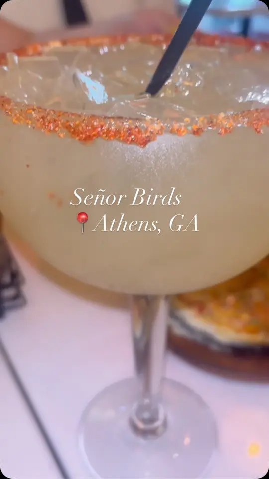 Señor Bird’s Tacos & Tequila Bar in Athens showing review, visit, food, choriqueso, arrachera steak, margarita, video by Monica Delgado Guzman on Facebook
