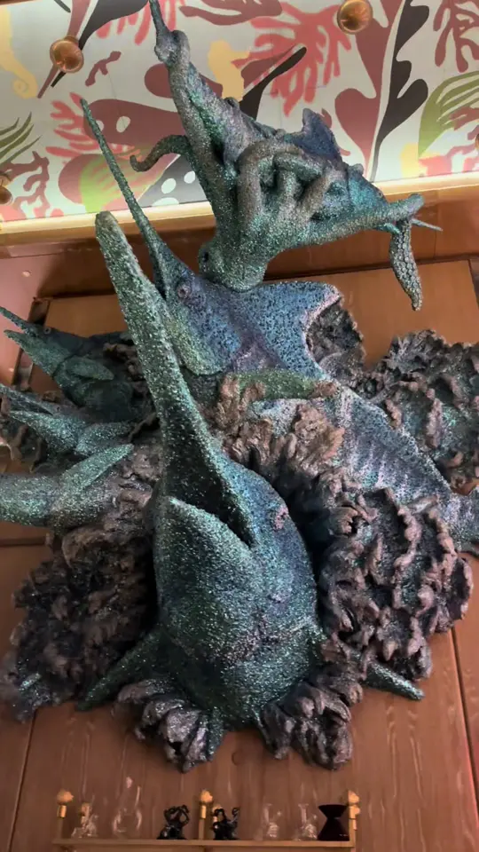 Sexy Fish Miami in Miami showing visit, atmosphere, girls night, food, video by jesstoofuccingood on TikTok
