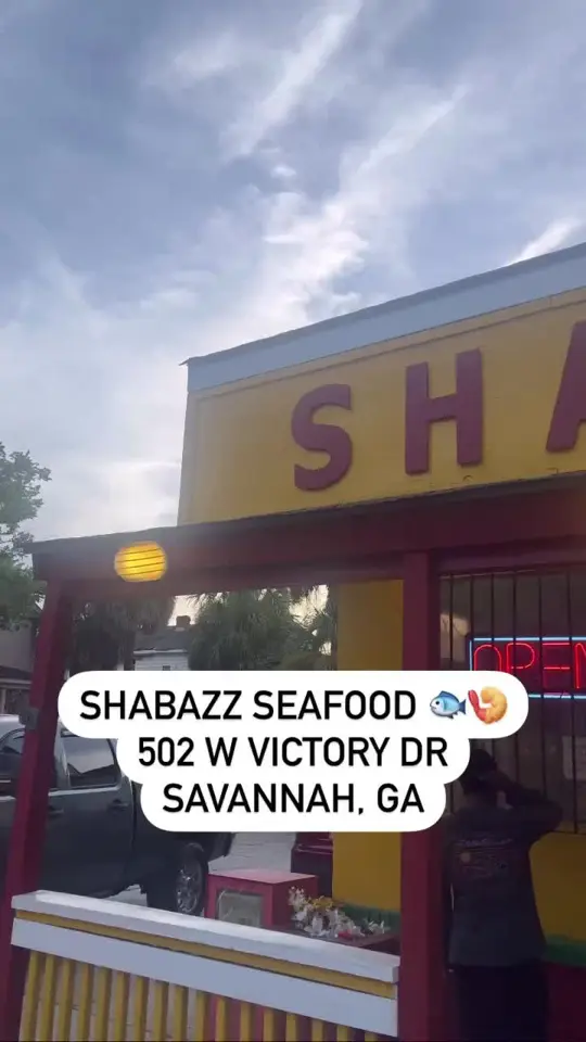 Shabazz Seafood Restaurant in Savannah showing food review, shabazz fresh fried shrimp dinner, supreme fish combo, yusuf’s world famous, video by chefkcdoesitcatering on TikTok