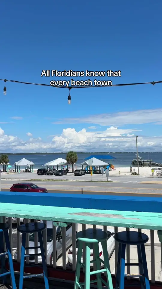 Shaggy's Pensacola Beach in Pensacola showing gulf shrimp, video by claireandalisson on TikTok