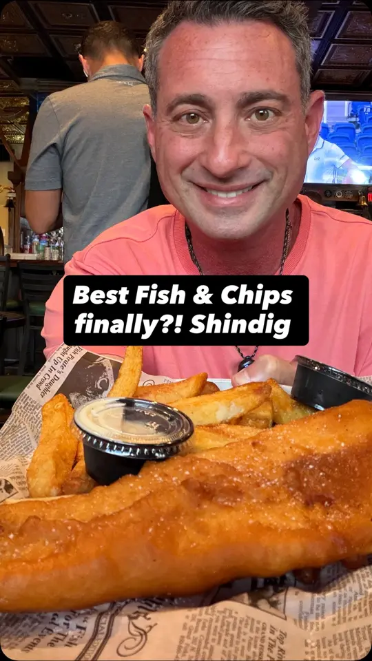 Shindig Irish Pub & Eatery in Tampa showing food, fish and chips, curry, video by Foodie Justice on Facebook