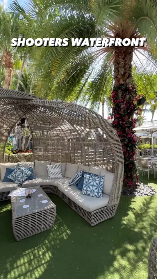 Shooters Waterfront in Fort Lauderdale showing shrimp pasta, sandwich, waterfront dining, video by floridawithjade on TikTok