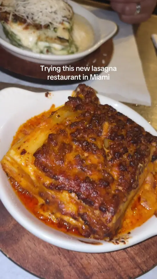 Si Papa Miami Fl Coconut Grove in Florida showing restaurant visit, lasagna, tiramisu, video by sarahdreindorf on TikTok