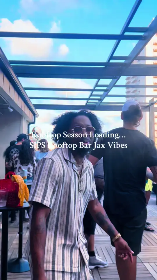 Sip Cocktail Bar in Jacksonville showing rooftop views, cocktails, music, atmosphere, visit, video by thatdopemom1 on TikTok