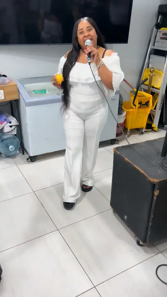  in Florida showing cocktail, mimosas, video by Shika Redd on Facebook