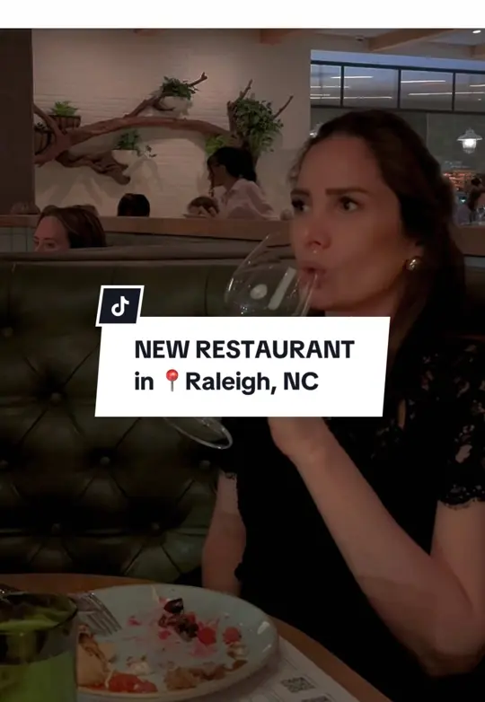 Sixty Vines in Miami showing review, visit, filet mignon, truffle fries, beet salad with goat cheese, spicy margarita, video by homeswithsandra on TikTok