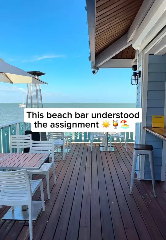 SkyBar + Grille in St. Petersburg showing review, visit, atmosphere, live music, video by madisuncoast on TikTok
