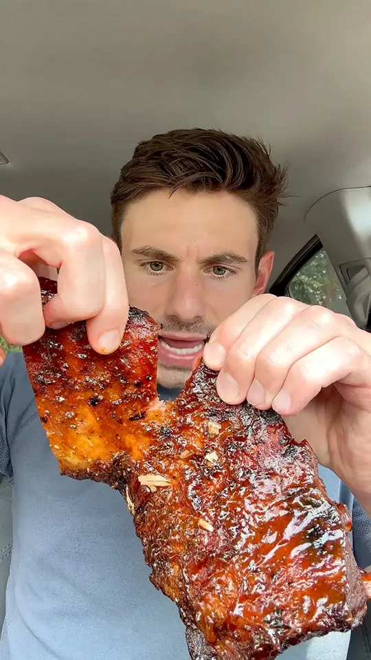 Smokejack BBQ in Alpharetta showing food review, smokejack bbq, alpharetta georgia, video by Nik Metcalf Food Reviews on Facebook