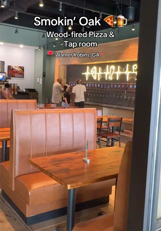 Smokin' Oak Wood-Fired Pizza & Taproom in Warner Robins showing pizza, visit, video by lifeaskinley on TikTok