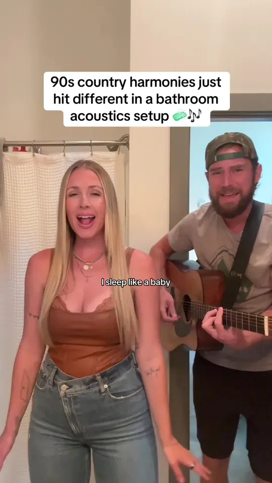 Sneaky Tiki Bar in Pensacola Beach showing live music, sneaky tiki bar, video by lukeandkayleemusic on TikTok
