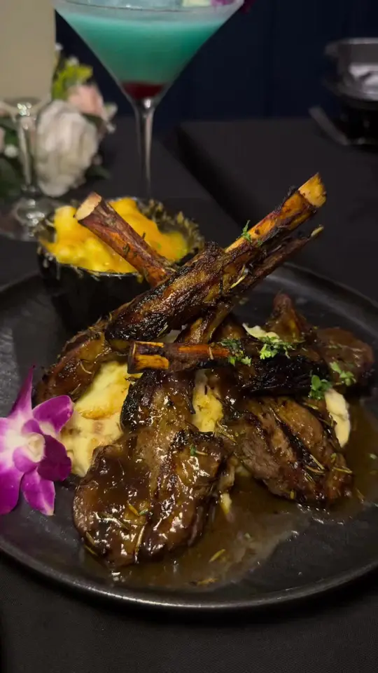 Snook's Grill & Cocktails in Johns Creek showing review, honey hot wings, spinach dip, lobster tail, salmon pasta, spicy marg, video by eatswjoy on TikTok