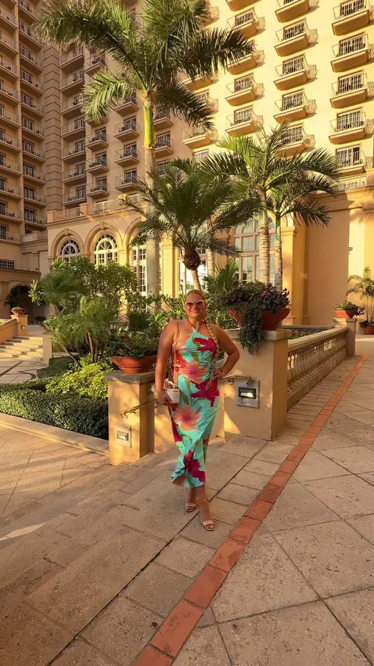 Sofra in Naples showing dinner, review, visit, video by natalyailicheva2 on TikTok