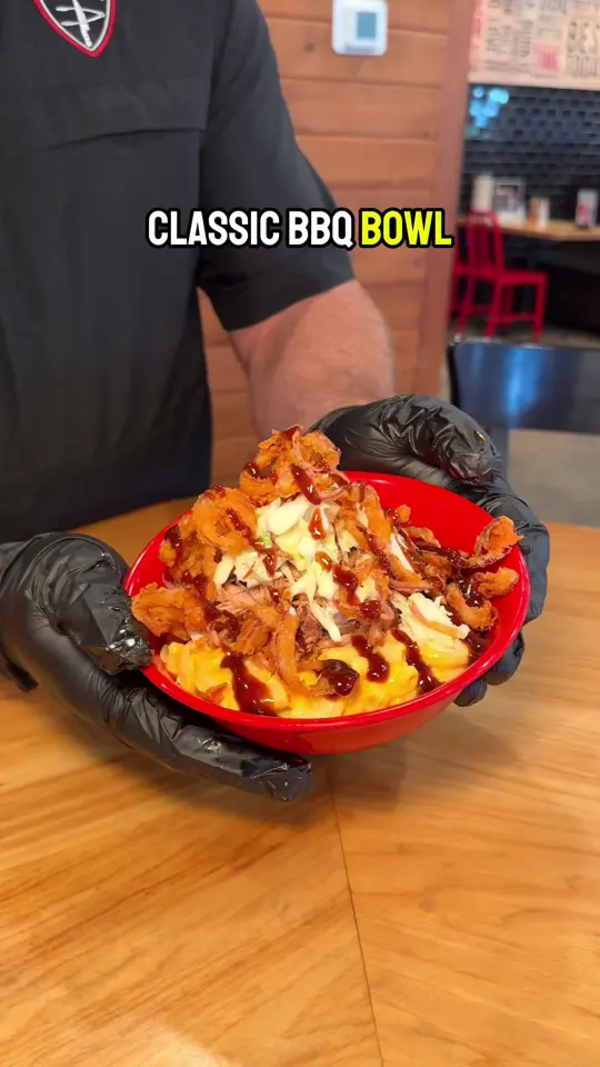 Sonny's BBQ in Winter Haven showing visit, atmosphere, video by sonnysbbq on TikTok