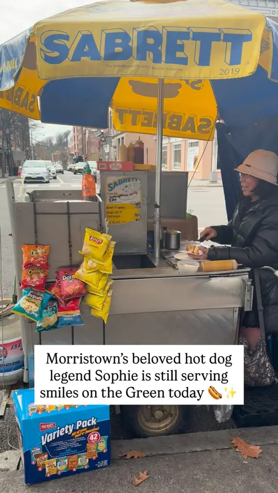 Sophie’s Cafe in Sebring showing food, hot dog, video by Morristownnj.com on Facebook