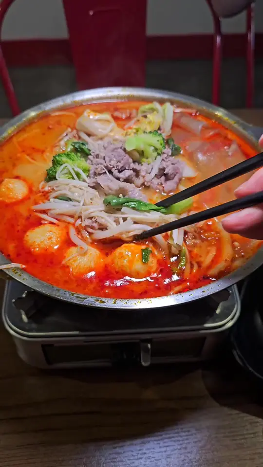 Sorimmara Duluth in Duluth showing restaurant visit, malatang, mala xiang guo, drypot, video by su.savory.bites on TikTok