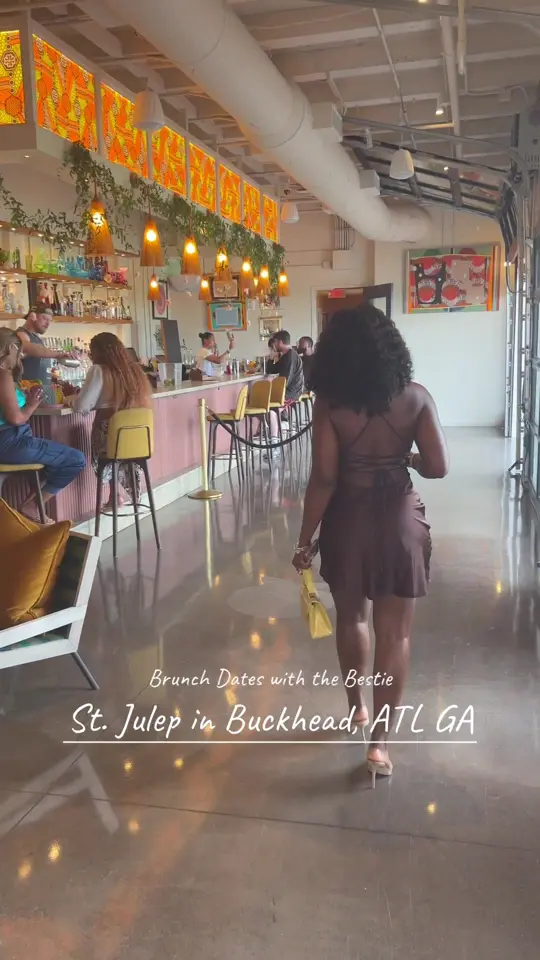 St. Julep in Atlanta showing rooftop bar, drinks, sunset, atmosphere, video by tkowednesday on TikTok