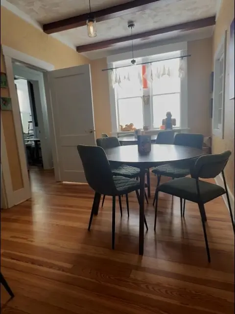Stairway 2 Donnelly in Mount Dora showing restaurant, social eatery, comfort food, video by Visit Mount Dora on Facebook