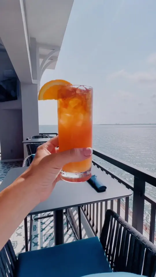 Steam on 5 in Panama City showing restaurant, rooftop bar, craft cocktails, fresh seafood, video by destination_pc on TikTok