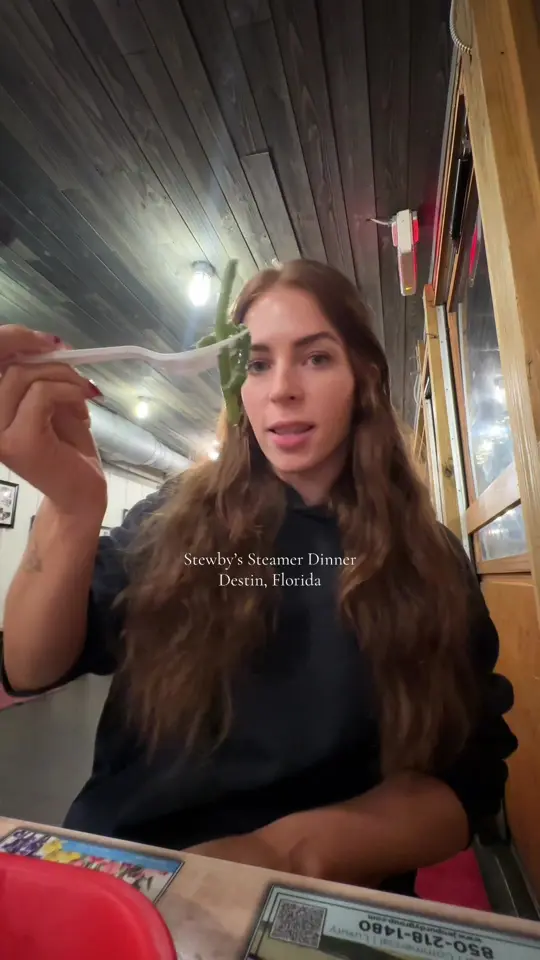 Stewby's Seafood Shanty in Crestview showing review, fish a la carte, video by daniellehendrickss on TikTok
