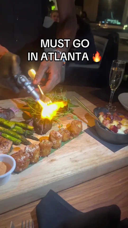 STK Steakhouse in Atlanta showing review, visit, video by rismonae on TikTok