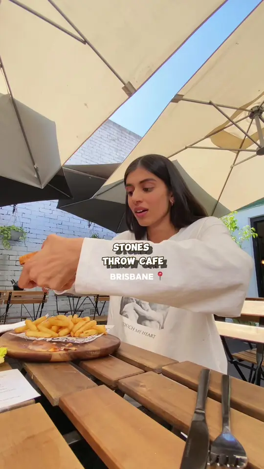 Stones Throw in Cape Coral showing review, visit, atmosphere, food, chunky juicy strak sandwich, korean fried chick waffle, video by heyitsjennaa on TikTok