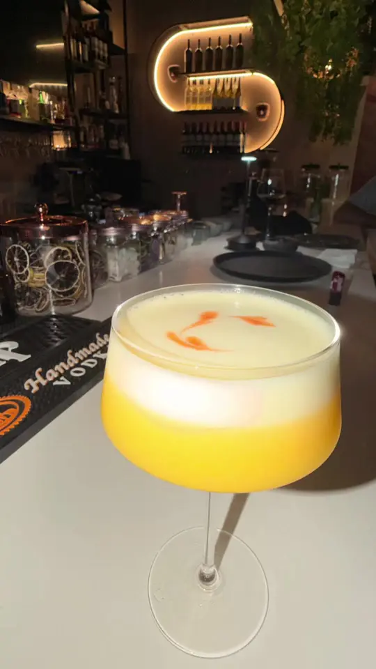 SUMAQ | PERUVIAN CUISINE in Miami showing cocktail, craft cocktails, peruvian cuisine, video by sumaqperuviancuisine on TikTok