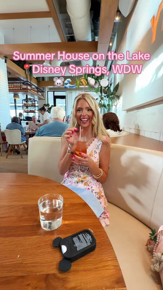 Summer House On The Lake in Lake Buena Vista showing dinner, atmosphere, drinks, food, cookie bar, video by emilyyyrosess on TikTok