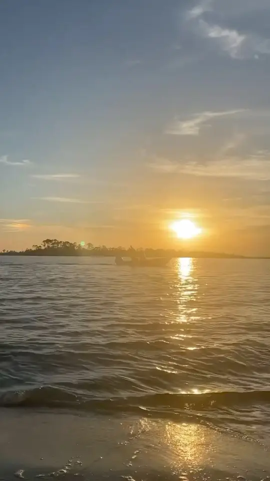 Sundae Cafe at Tybee in Tybee Island showing visit, atmosphere, video by Visit Tybee on Facebook