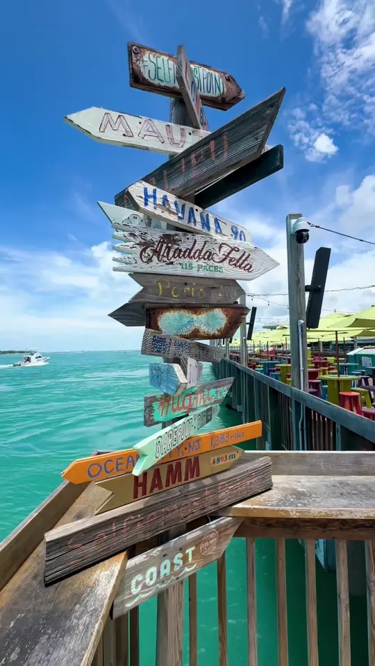 Sunset Pier in Key West showing live music, fresh seafood, cold drinks, tropical libations, scenic views, sunsets, video by thingstodo.florida on TikTok