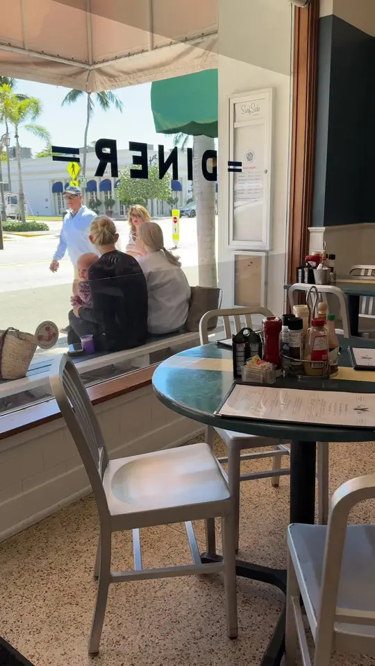 Surfside Diner in Palm Beach showing casual dining, comfort food, retro vibes, surf-inspired atmosphere, video by shoffitanna on TikTok