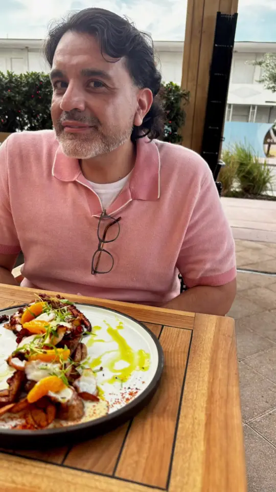 Sushi Bichi in Miami Beach showing restaurant visit, dinner, sushi, video by walterjmiami on TikTok