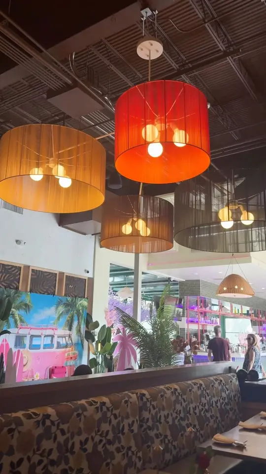 Suwanee Social in Suwanee showing review, visit, atmosphere, tapas, thai chicken satay, octopus, video by Hotspot Plugatl on Facebook