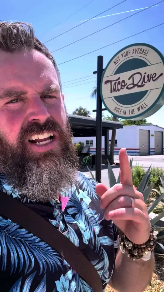 Taco Dive in Vero Beach showing food, taco, video by ifwithryan on TikTok