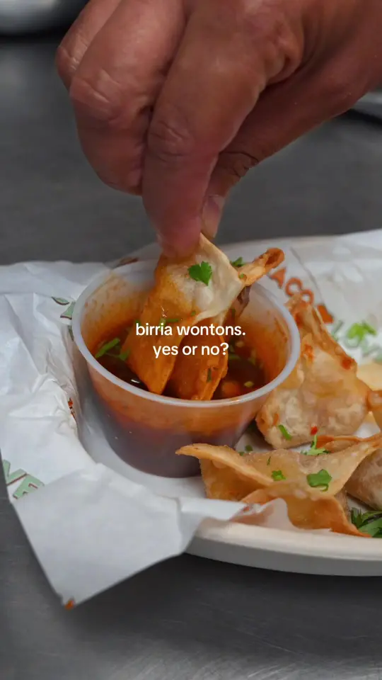 Taco Love in Davie showing tacos, birria, restaurant visit, food promotion, video by tacolove.co on TikTok