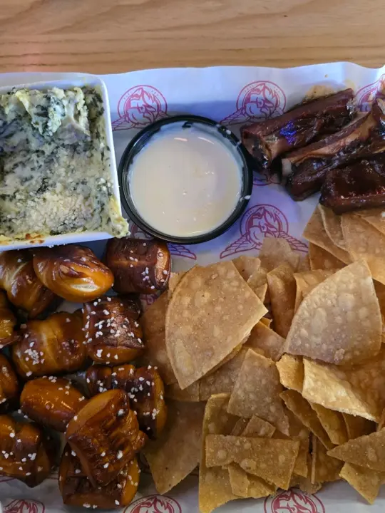Taco Mac Conyers in Conyers showing restaurant visit, tacos, video by atlantasfatfoodie on TikTok