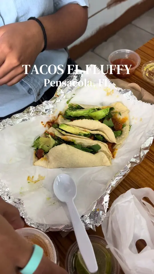 Tacos El Fluffy in Pensacola showing taco, review, video by camillefgoncalves on TikTok