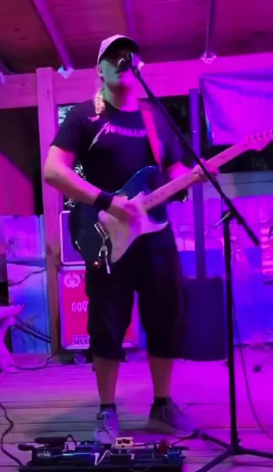 Tako Tiki in Jensen Beach showing live music, tacos, video by savindaze on TikTok