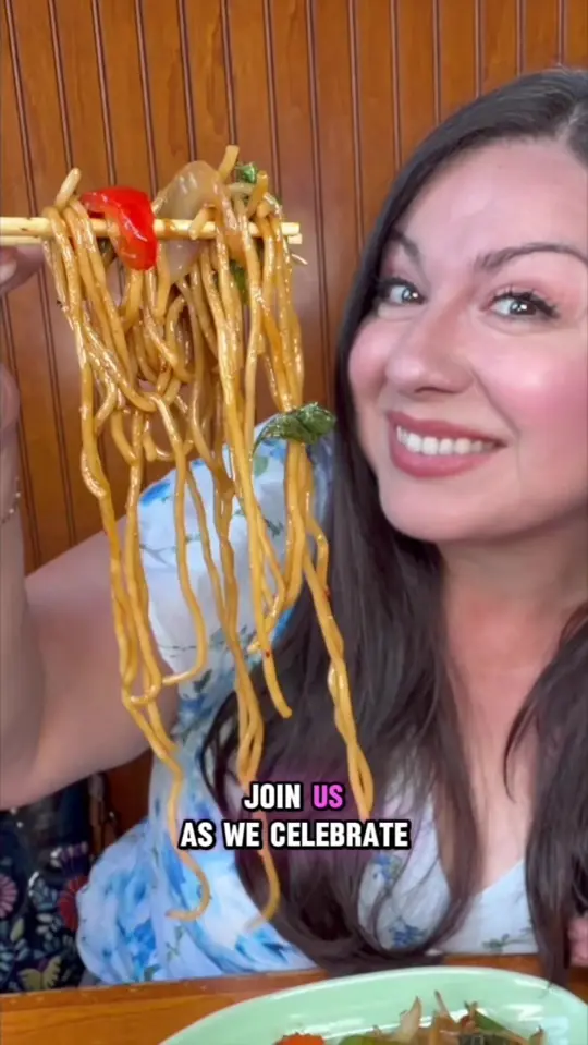 Thai Blossom Restaurant in Winter Garden showing review, visit, video by thetastebuzz on TikTok