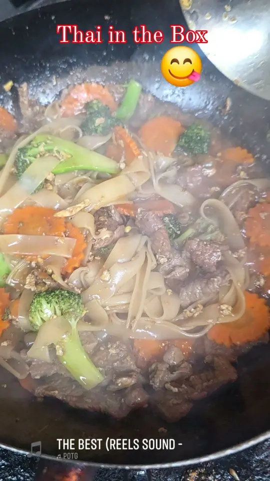 Thai in the Box in Conyers showing pad see ew, video by Thai in the Box on Facebook