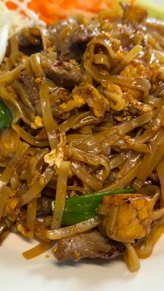 Thai Me Up in Shalimar showing restaurant, venue, video by Thai Me Up in Shalimar on Facebook