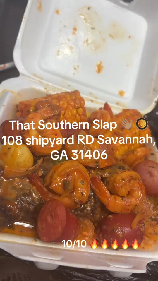 That Southern Slap in Savannah showing food, oxtail boil, drink, slap tropical drink, video by blasianbrat_ on TikTok