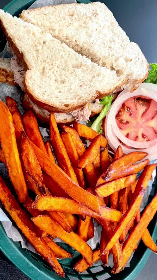 The Bakery Mill in Gainesville showing tuna sandwich, sweet potato fries, video by lust4wonder on TikTok