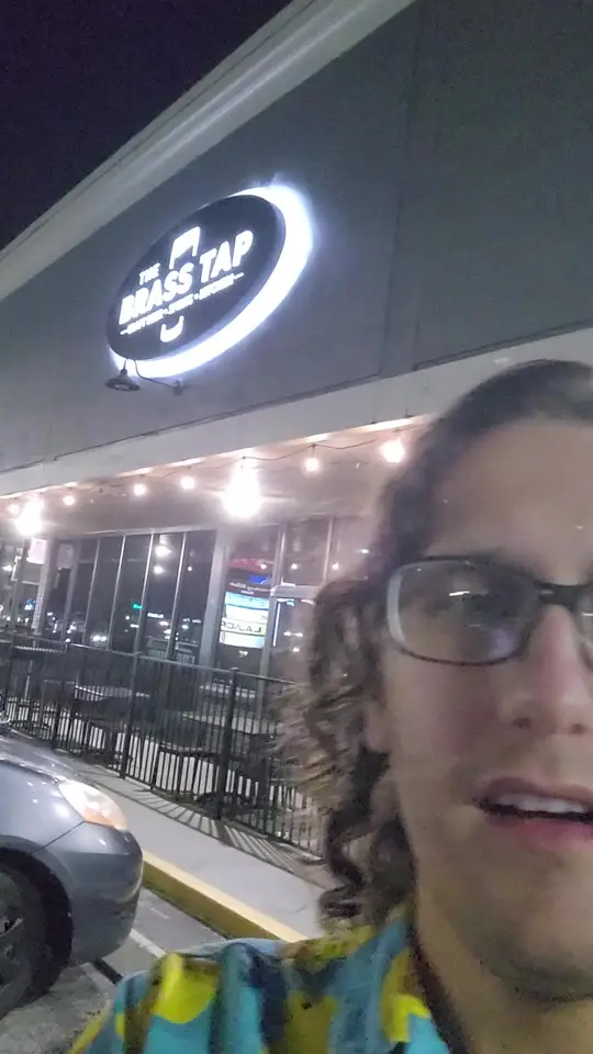 The Brass Tap in Bonita Springs showing mac and cheese bites, food review, video by cheesymacreviews on TikTok