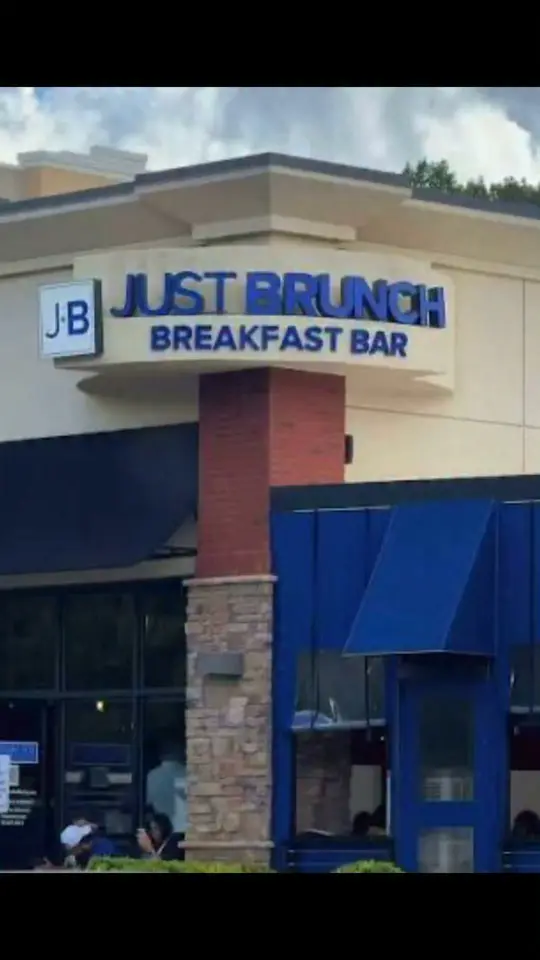 The Breakfast Bar in Duluth showing brunch, review, visit, video by Bailey Butts on Facebook