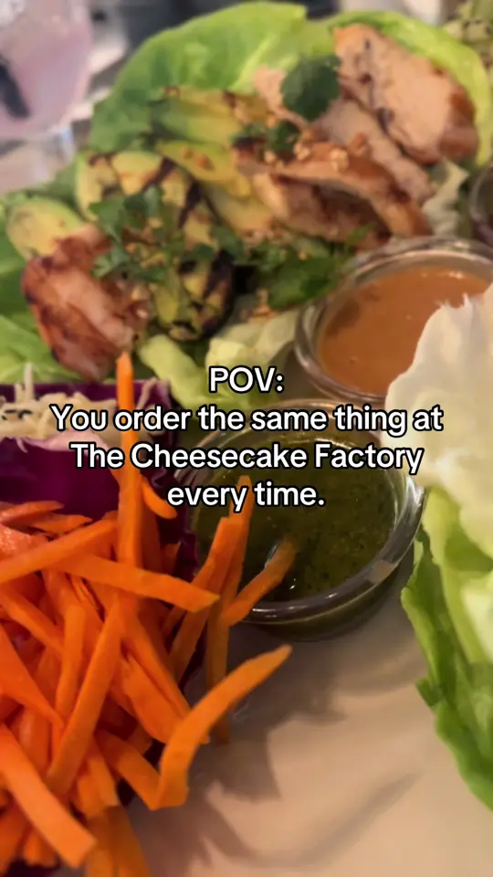 The Cheesecake Factory in Miami showing food, thai lettuce wraps, grilled avocado, grilled chicken, video by theonlykisforkandace on TikTok