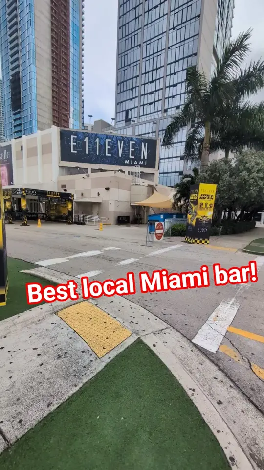 The Corner in Miami showing review, bar atmosphere, video by JoelTheNose on YouTube