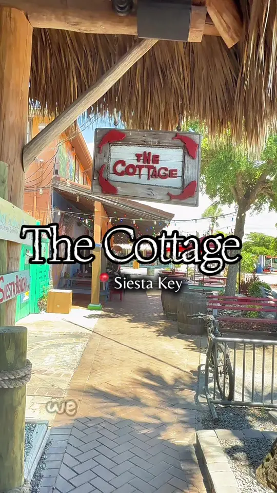 The Cottage in Sarasota showing review, visit, atmosphere, food, tuna tacoshimi, superfood salad, video by eatlocalflorida on TikTok