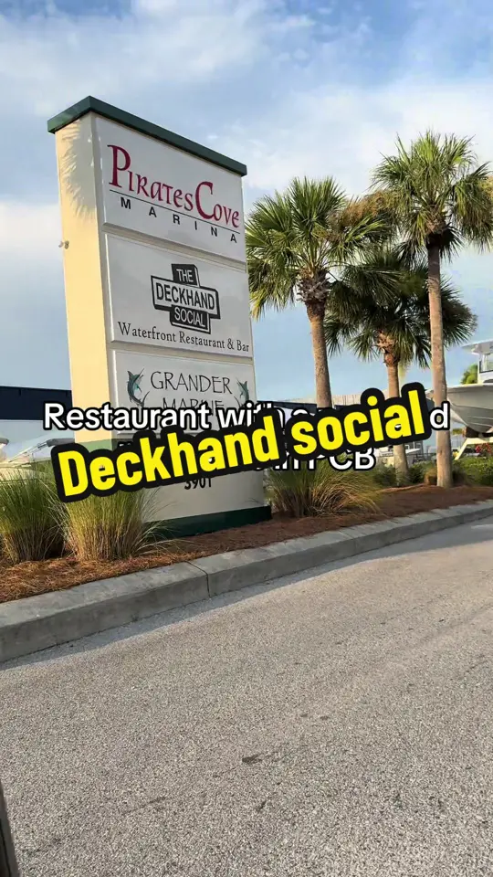 The Deckhand Social in Panama City Beach showing restaurant, dinner, drinks, video by rvlivinglife on TikTok