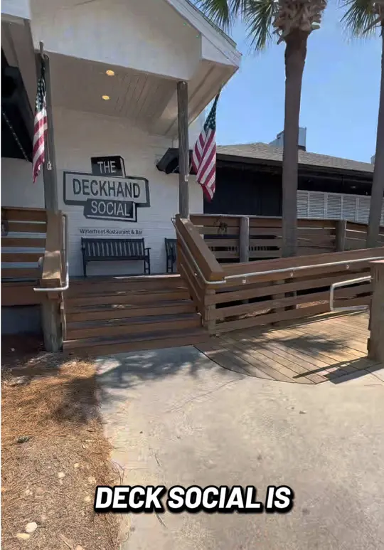 The Deckhand Social in Panama City Beach showing visit, atmosphere, video by jess_nicolewils on TikTok